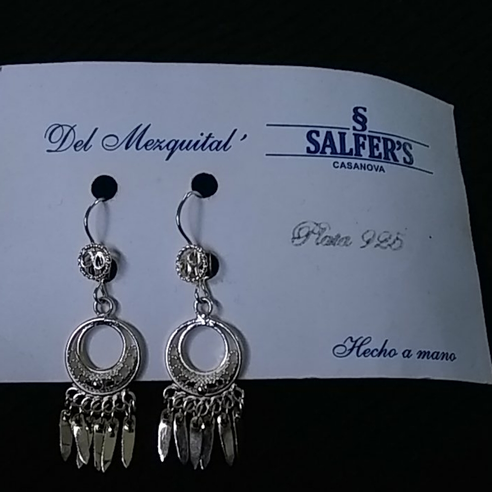 Beautiful Solid Silver Finely Crafted Earrings - image 2
